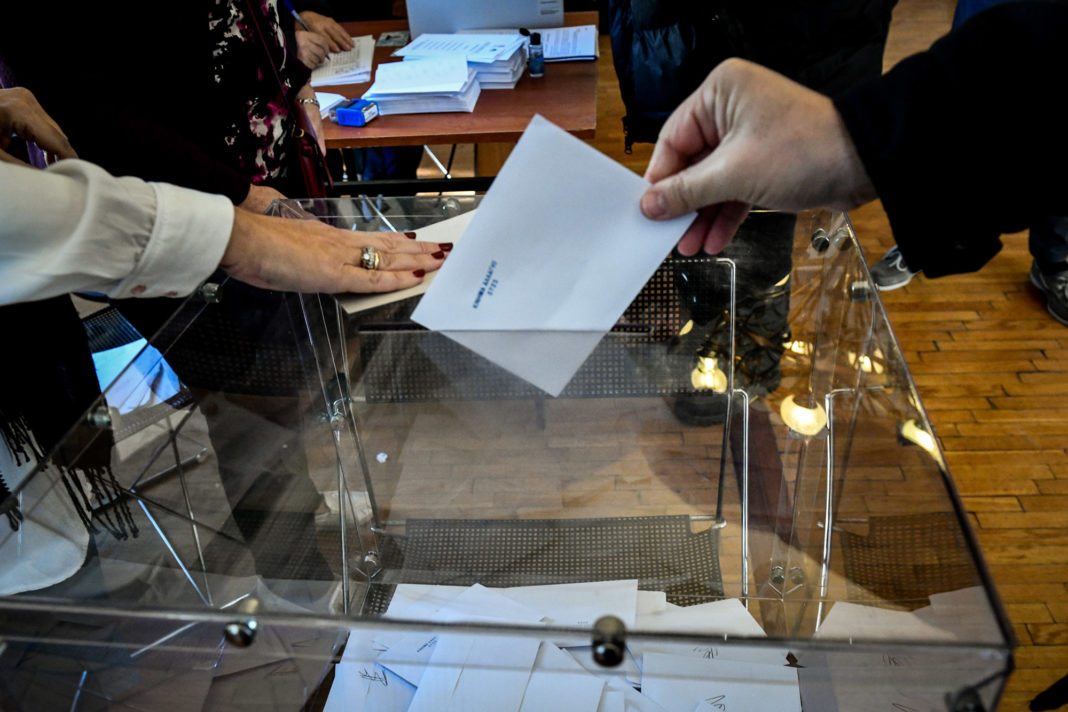 Εκλογές ΚΙΝΑΛ: Διαγράφηκαν 300 άτομα που ψήφισαν στην Πάτρα χωρίς να καταβάλουν 3 ευρώ