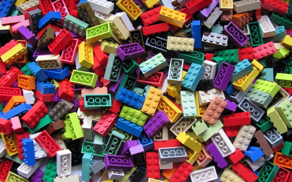 Lego: Σε ποια χώρα επενδύει πάνω από 1 δισ. δολ.