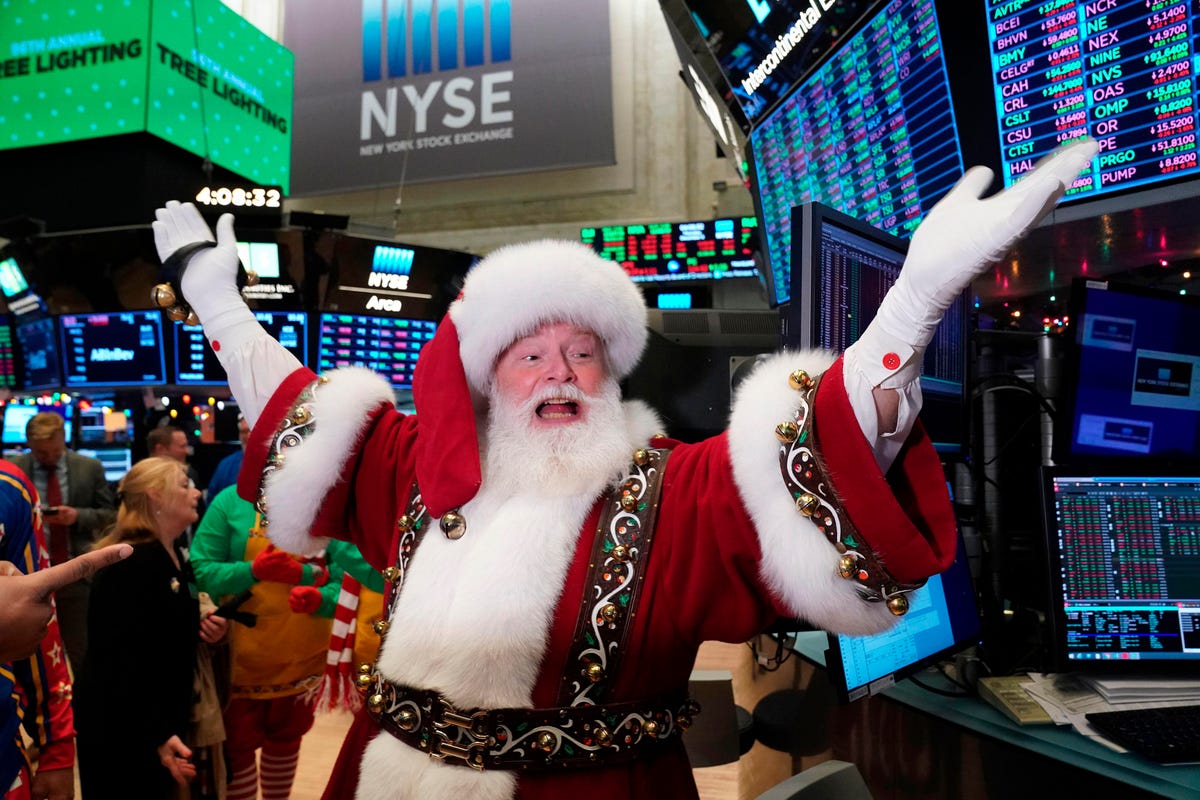Αγορές: Ξεκίνησε το Santa Claus rally με ρεκόρ εικοσαετίας