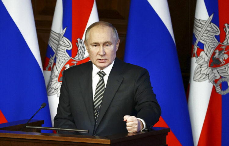 Πούτιν: Υπερασπιστήκαμε σθεναρά τα εθνικά μας συμφέροντα το 2021