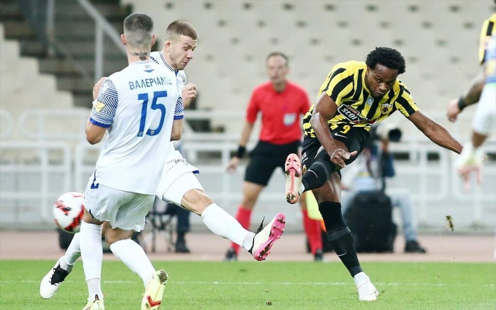 Η δράση συνεχίζεται σήμερα με Super League, Premier League και Κύπελλο Ιταλίας