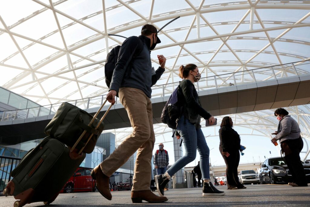 Χριστουγεννιάτικο χάος στα αεροδρόμια: Ακυρώθηκαν πάνω από 4.500 πτήσεις