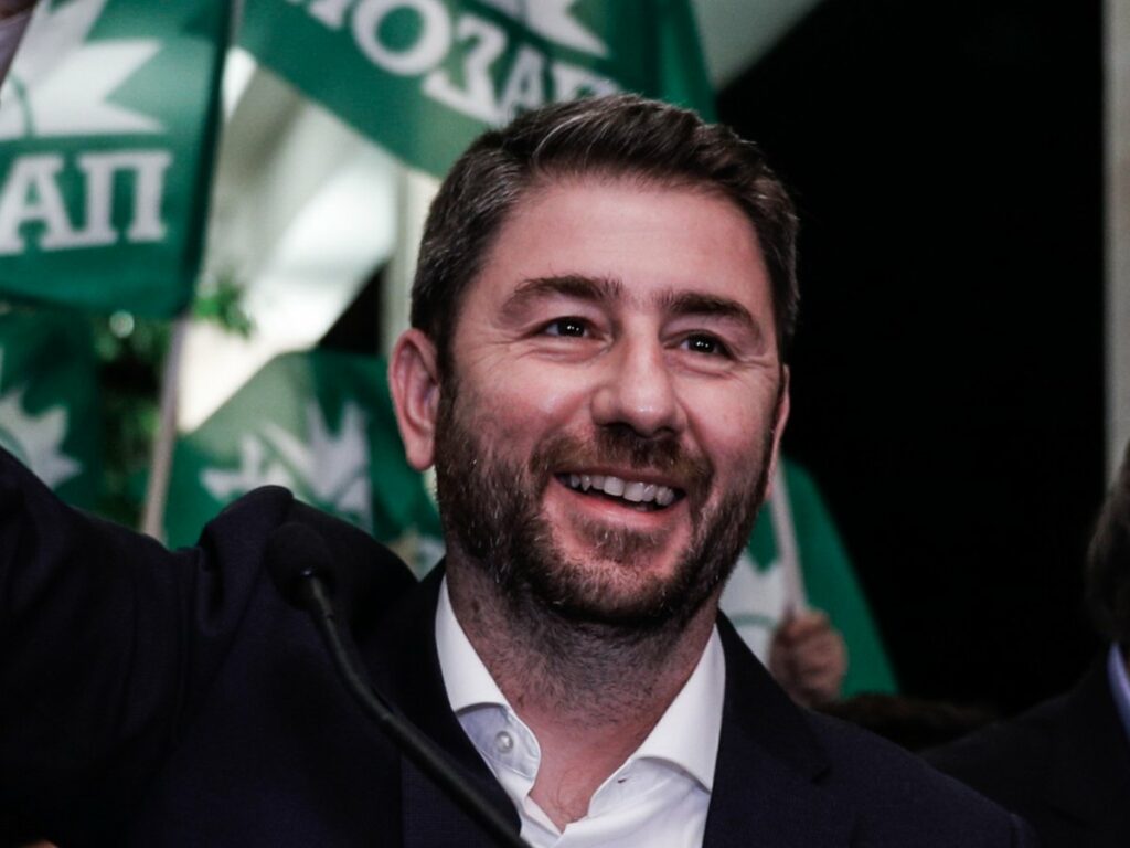 Πιέσεις στον Ανδρουλάκη για τα «ορφανά» του Σημίτη