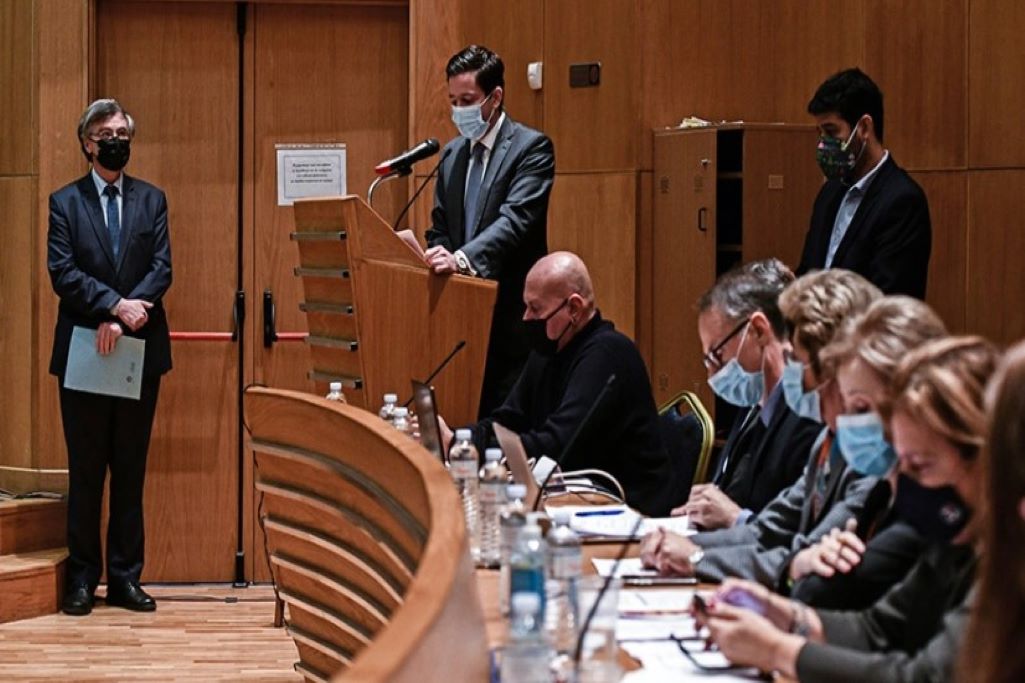 Covid-19: Ενημέρωση από Τσιόδρα και επιστήμονες για την πανδημία