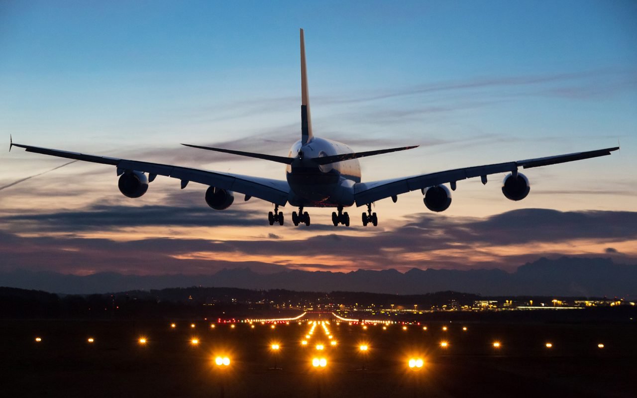 ΕΕ: Σημαντική μείωση κατά 73% κατέγραψαν οι αεροπορικές μεταφορές το 2020