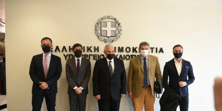 Εκδήλωση στο υπουργείο Δικαιοσύνης για τα ΛΟΑΤΚΙ+ άτομα: «Η απόδοση των δικαιωμάτων τους είναι προϋπόθεση για την ισονομία»