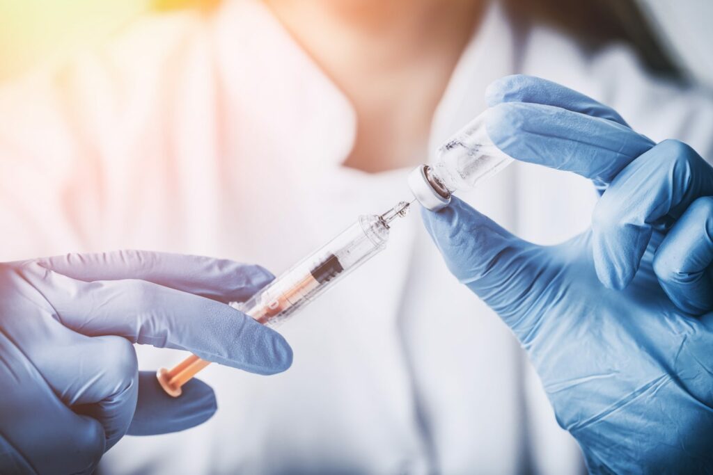 Ιταλία: Νοσοκόμα-αρνήτρια έκανε εμβόλια στη Σικελία με άδειες σύριγγες