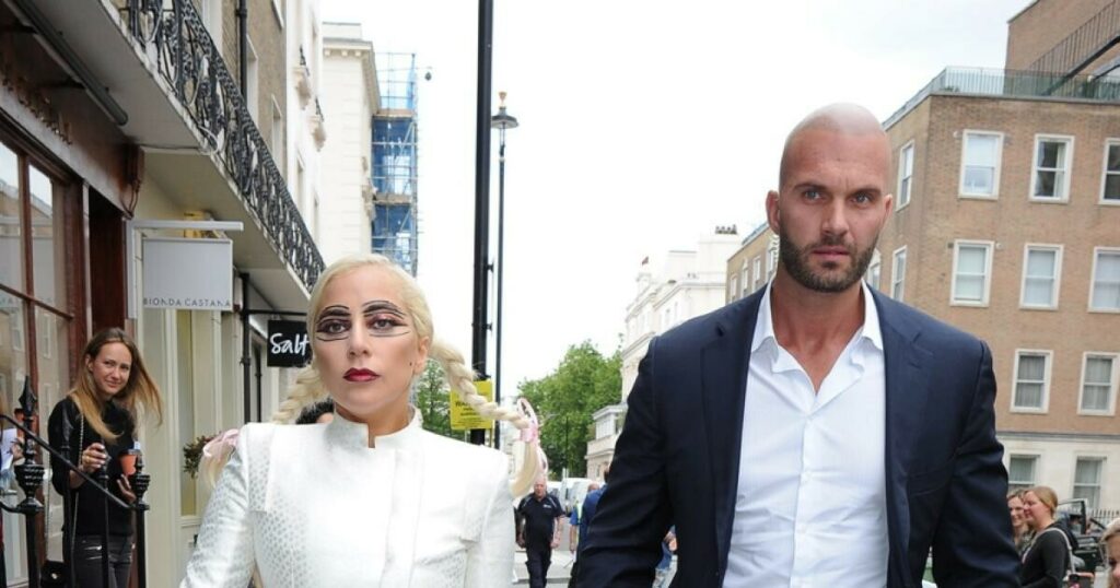 gaga4