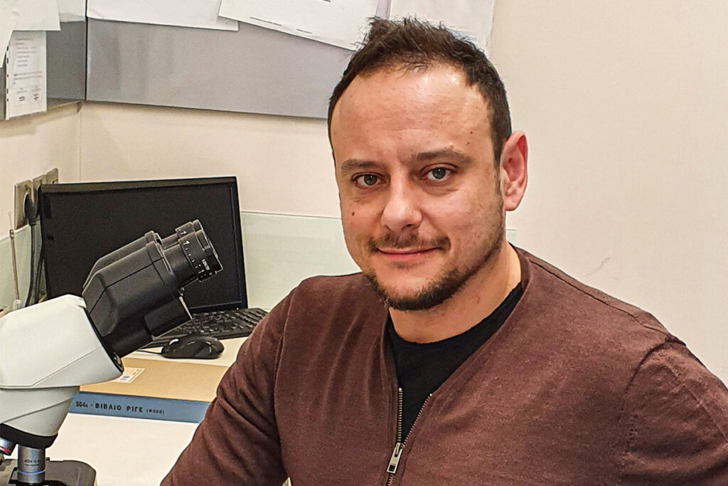 Μαγιορκίνης: Αυξημένη η μεταδοτικότητα του νέου στελέχους του κορωνοϊού