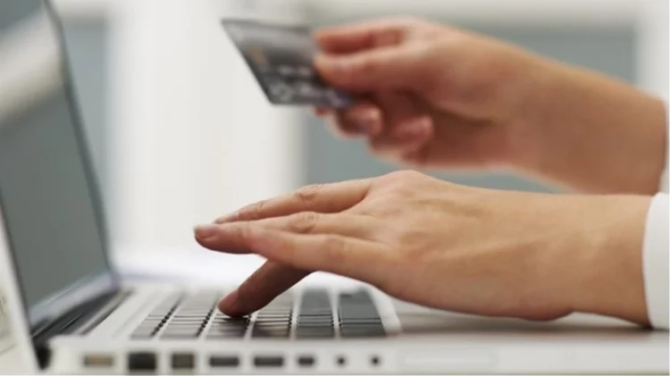 70.000 ευρώ πρόστιμο σε e-shop που εισέπραττε χρήματα χωρίς να παραδίδει τα προϊόντα