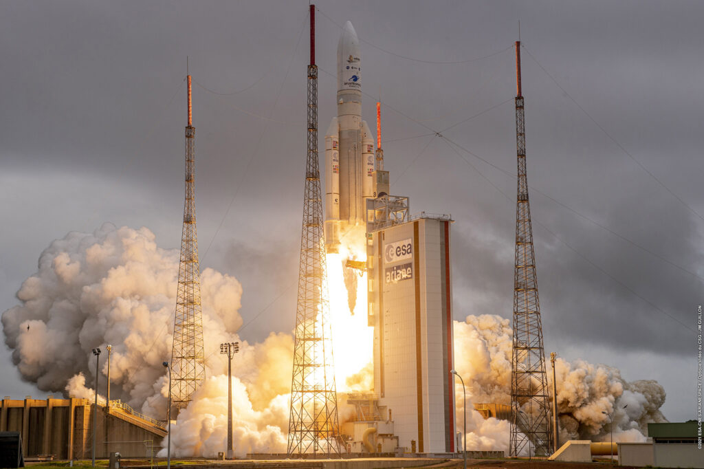 NASA: Εκτοξεύτηκε το τηλεσκόπιο James Webb - Θα απαντήσει στο ερώτημα «είμαστε μόνοι στο σύμπαν;»