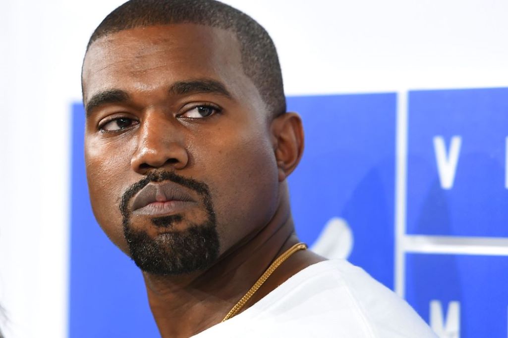 Ο Kanye West θα μετατρέψει όλα τα σπίτια του σε εκκλησίες