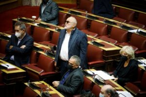 Χαμός στη Βουλή: Ο Κουρουμπλής αποκάλεσε δολοφόνους τους βουλευτές της ΝΔ