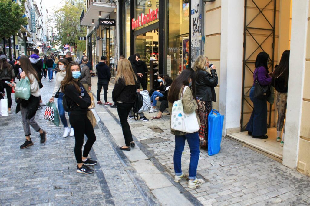 ΕΛΣΤΑΤ: Τζίρος 68,14 δισ. για το λιανεμπόριο το 2023