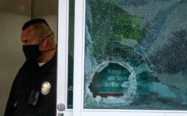 Λος Άντζελες: 14χρονη νεκρή από σφαίρες αστυνομικών που πυροβόλησαν μέσα σε κατάστημα