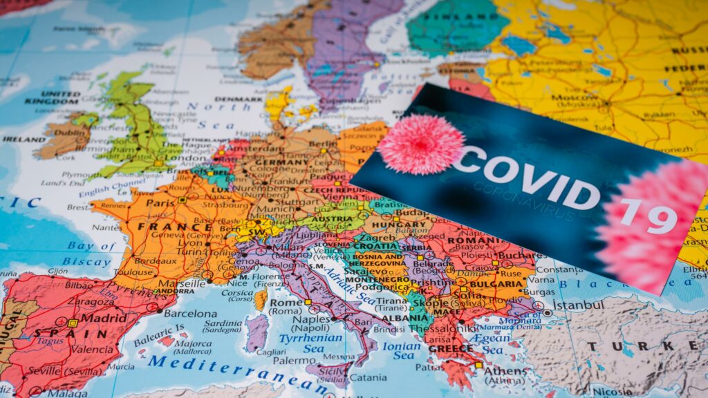 Πώς θα είναι η ζωή μας με Covid-19 το 2022