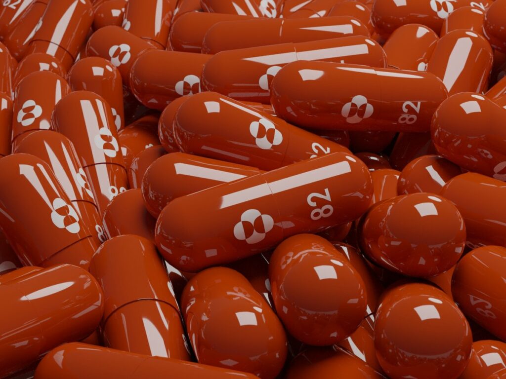 Εγκρίθηκε στις ΗΠΑ το αντιικό χάπι της Merck που λαμβάνεται στο σπίτι