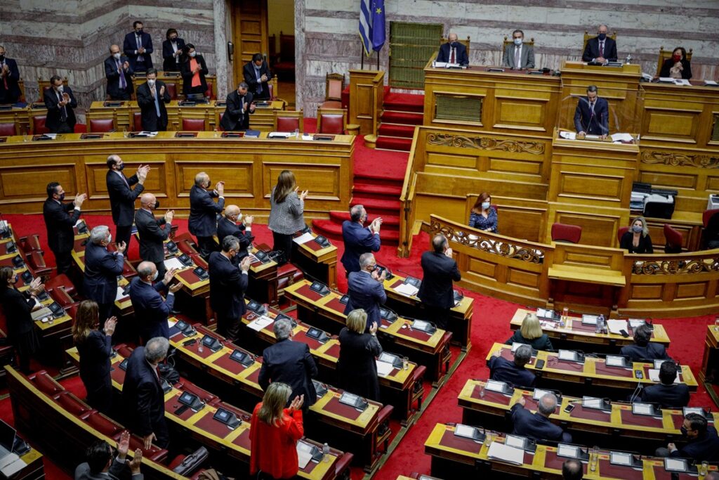 Προϋπολογισμός: Εγκρίθηκε με 158 ψήφους «υπέρ»