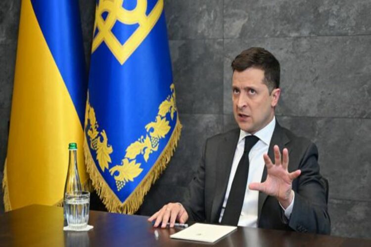 Ουκρανία: Με διάταγμα Ζελένσκι κλείνουν δύο τηλεοπτικοί σταθμοί της αντιπολίτευσης