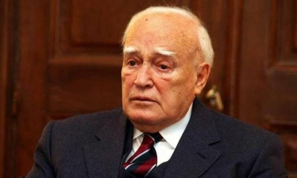 Κάρολος Παπούλιας: Σήμερα η κηδεία του - Αύριο στα Ιωάννινα η ταφή