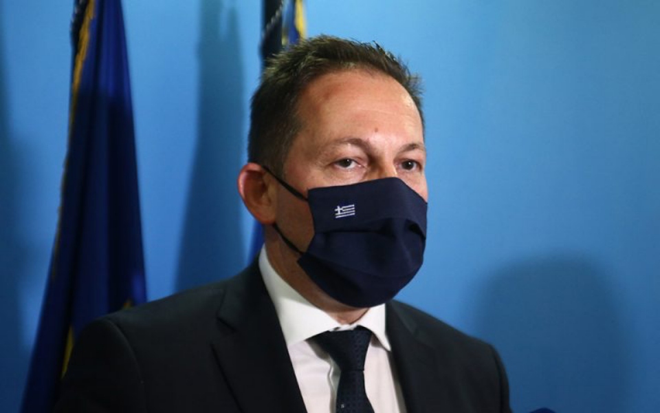 Πέτσας για υποχρεωτικό εμβολιασμό: Θα υπάρξουν μικρές εξαιρέσεις