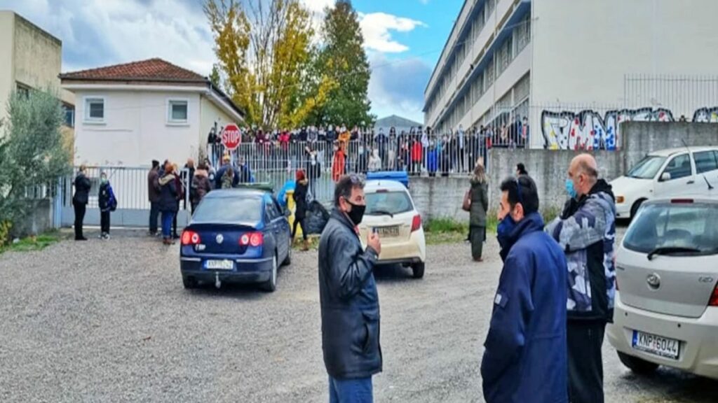 Θεματοφύλακες του Συντάγματος: Υπό κράτηση οι 11 συλληφθέντες