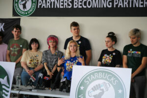 ΗΠΑ: Για πρώτη φορά, οι εργαζόμενοι σε ένα καφέ Starbucks ψήφισαν υπέρ της ίδρυσης σωματείου