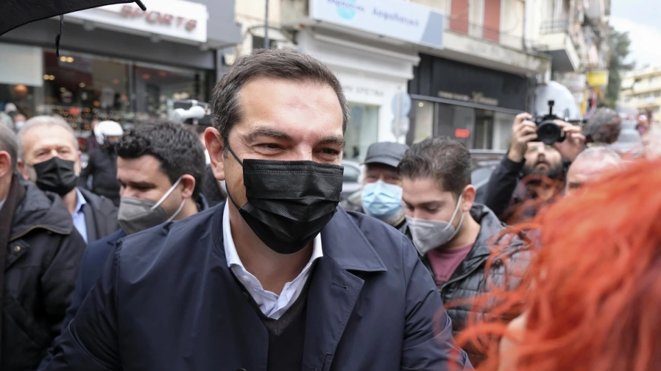 Τσίπρας για λογαριασμούς ρεύματος: Ραγδαία μείωση εισοδήματος νοικοκυριών και επιχειρήσεων