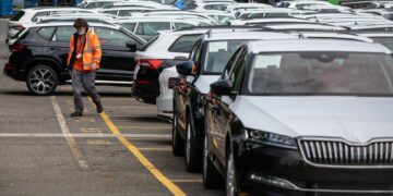 Βουτιά 17,7% στις πωλήσεις αυτοκινήτων στις ΗΠΑ