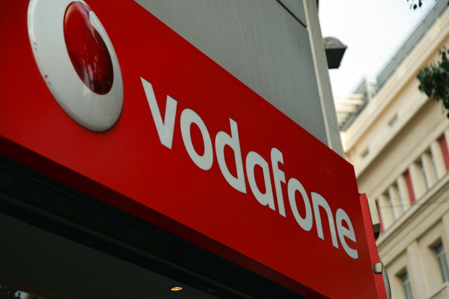 Vodafone: Στηρίζει τους συνδρομητές στην Αλεξανδρούπολη που πλήττονται από πυρκαγιές