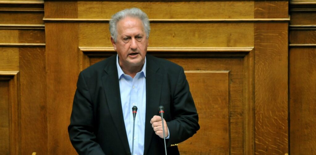 Σκανδαλίδης: Τέτοιος ομαδικός διωγμός υπαλλήλων δεν έχει ξανασυμβεί