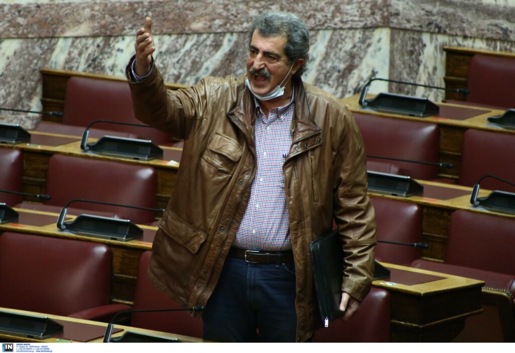 Έξαλλος ο Πολάκης: «Δώστε μονοκλωνικά σε ασθενή στη Ρόδο, αλλιώς θα σας πάρει ο δι@ολος»