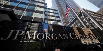 JP Morgan: Σημαντικά περιθώρια ανόδου στις ελληνικές τράπεζες - Οι νέες τιμές - στόχοι