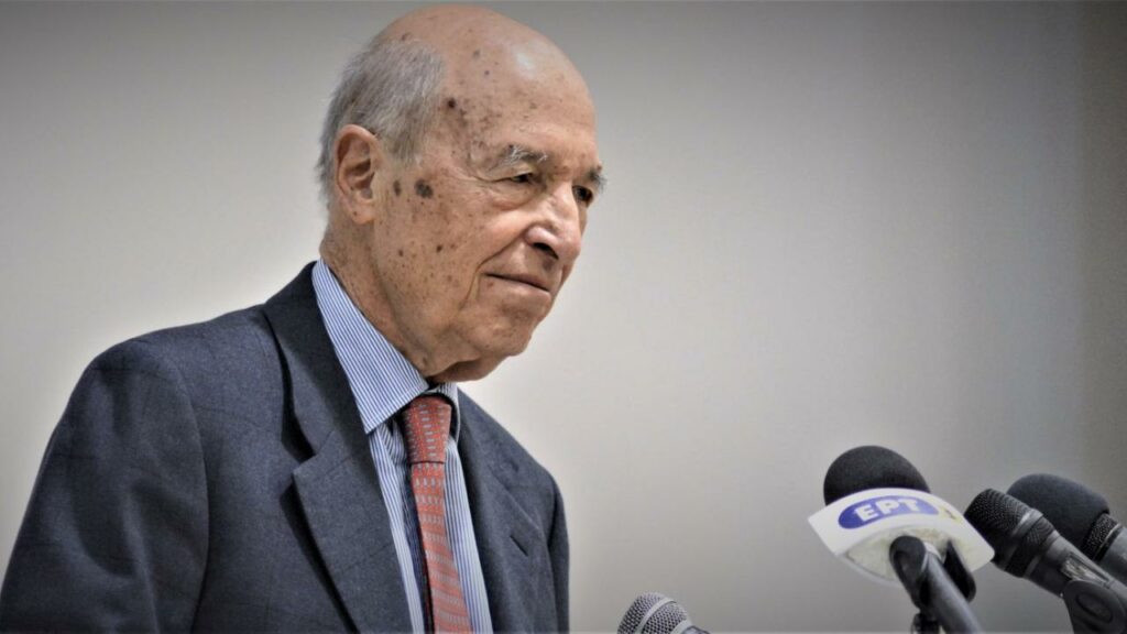 Στηρίζει Ανδρουλάκη ο Κ. Σημίτης - Πυρά κατά των κερδοσκοπικών funds