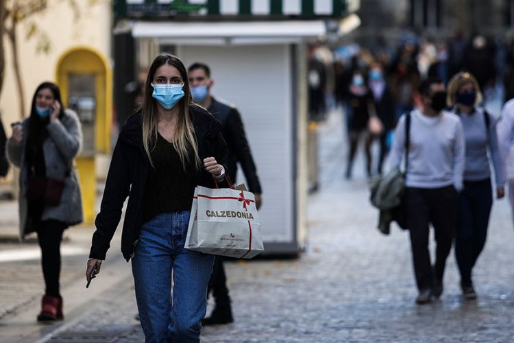 Κορωνοϊός: Τι λένε οι ειδικοί για την άρση των μέτρων