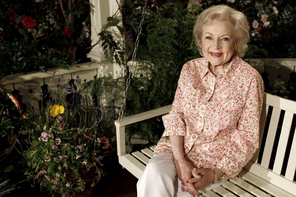 «Ήταν τόσο χαρούμενη και γεμάτη ζωή»: Η Betty White τιμήθηκε για τα 100ά της γενέθλια