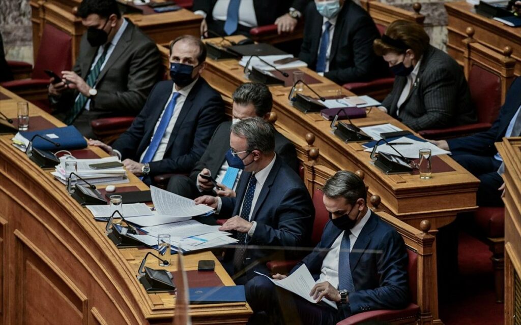 Νέα μέτρα στήριξης για τις επιχειρήσεις εστίασης σχεδιάζει η κυβέρνηση