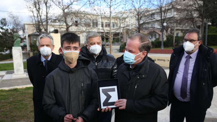 Διπλώματα οδήγησης: Πιάνει το τιμόνι ο πρώτος 17άρης