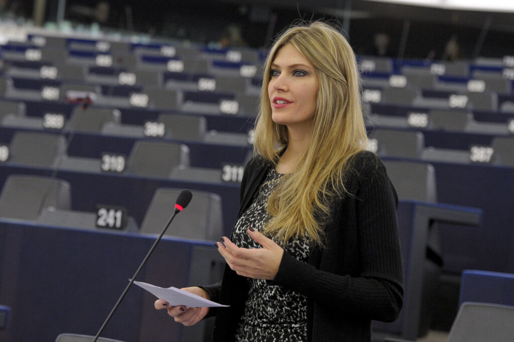 Ευρωκοινοβούλιο: Αντιπρόεδρος η Εύα Καϊλή - Άγνωστη η τύχη Παπαδημούλη