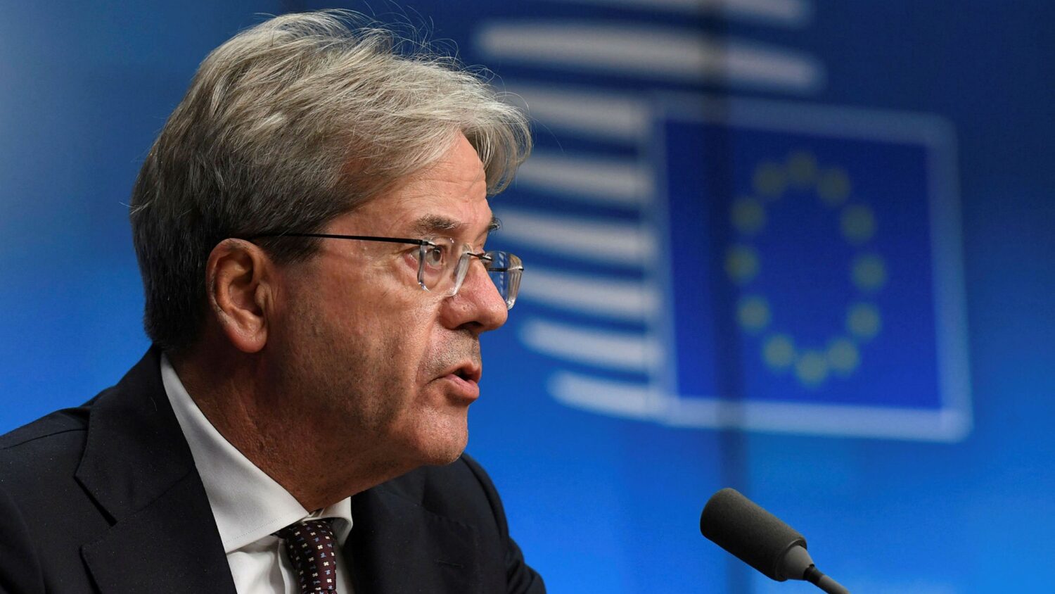 Ξεχωριστά όρια χρέους για κάθε κράτος-μέλος της ΕΕ ζητά ο Τζεντιλόνι