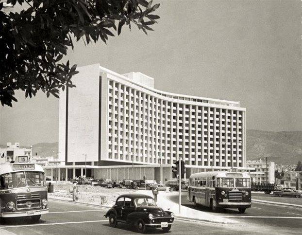 hilton3