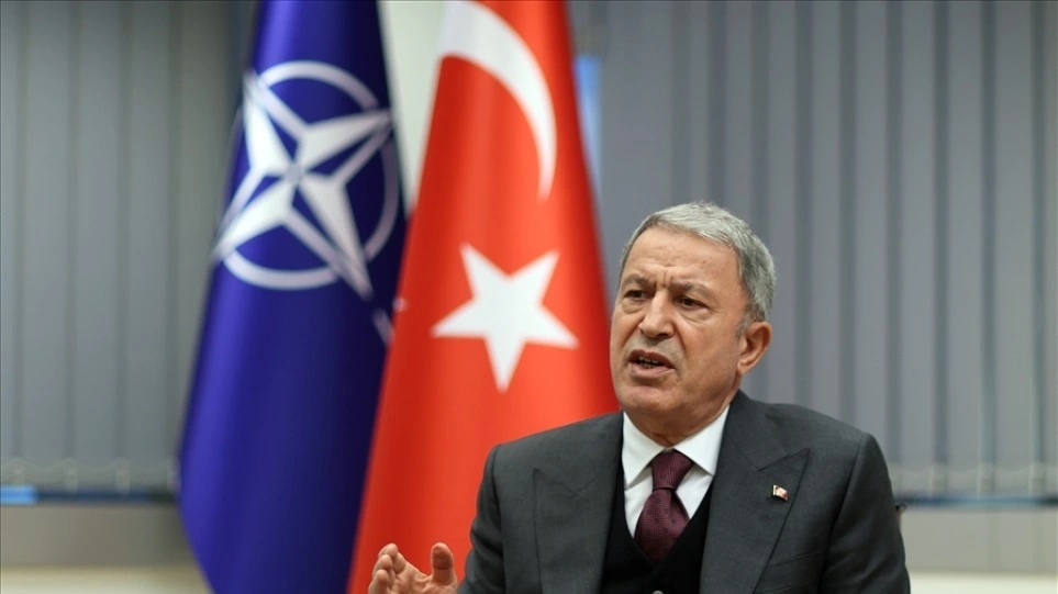 Ακάρ: Η Ελλάδα από τη μια επιδιώκει συμμαχίες, από την άλλη αγωνίζεται για οπλισμό