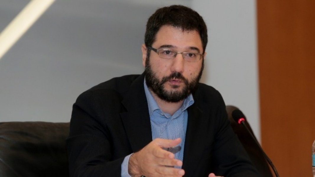 Ηλιόπουλος: Η κοινωνία παραμένει ανοχύρωτη απέναντι στην πανδημία με ευθύνη της κυβέρνησης Μητσοτάκη