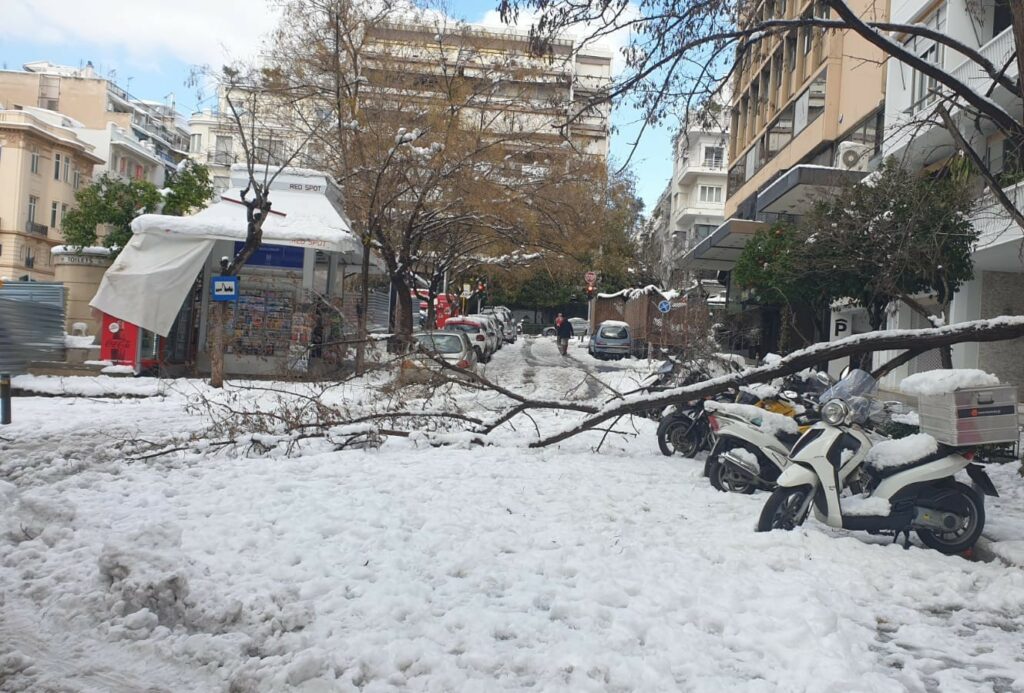 Προς Κώστα Μπακογιάννη και λοιπούς αρμοδίους και υπεύθυνους