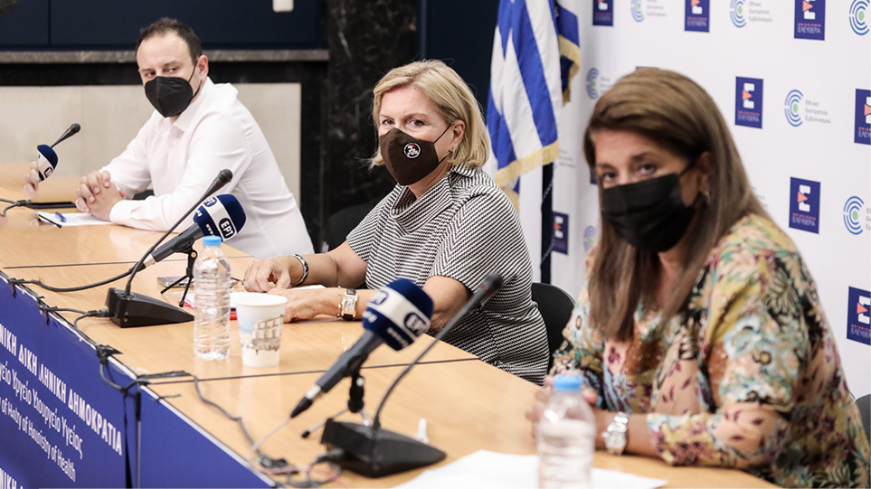 Ανεμβολίαστοι ή χωρίς την τρίτη δόση το 93,4% των θανάτων στην χώρα μας