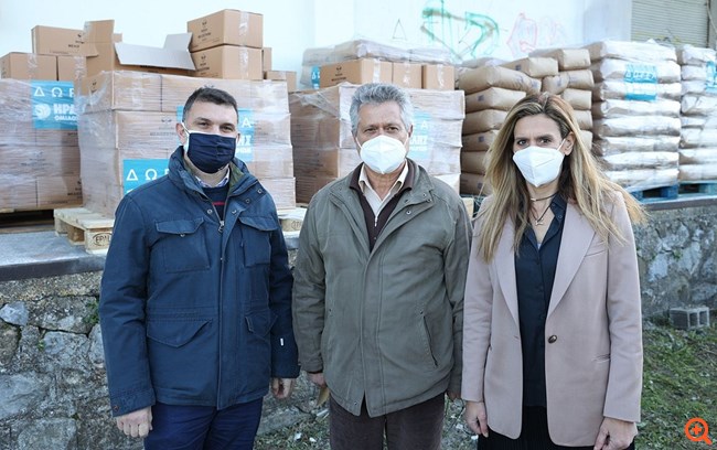 Ο Όμιλος ΗΡΑΚΛΗΣ ενισχύει στην πράξη τον κλάδο μελισσοκομίας της Βόρειας Εύβοιας