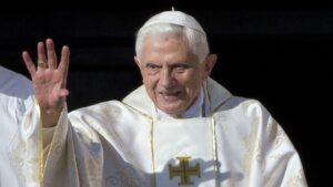 Πάπας Βενέδικτος: «Συνένοχος» σε υποθέσεις κακοποίησης παιδιών