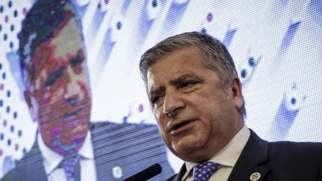 Νέα Δημοκρατία: Το βαρύ ζεϊμπέκικο «καίει» τον Πατούλη