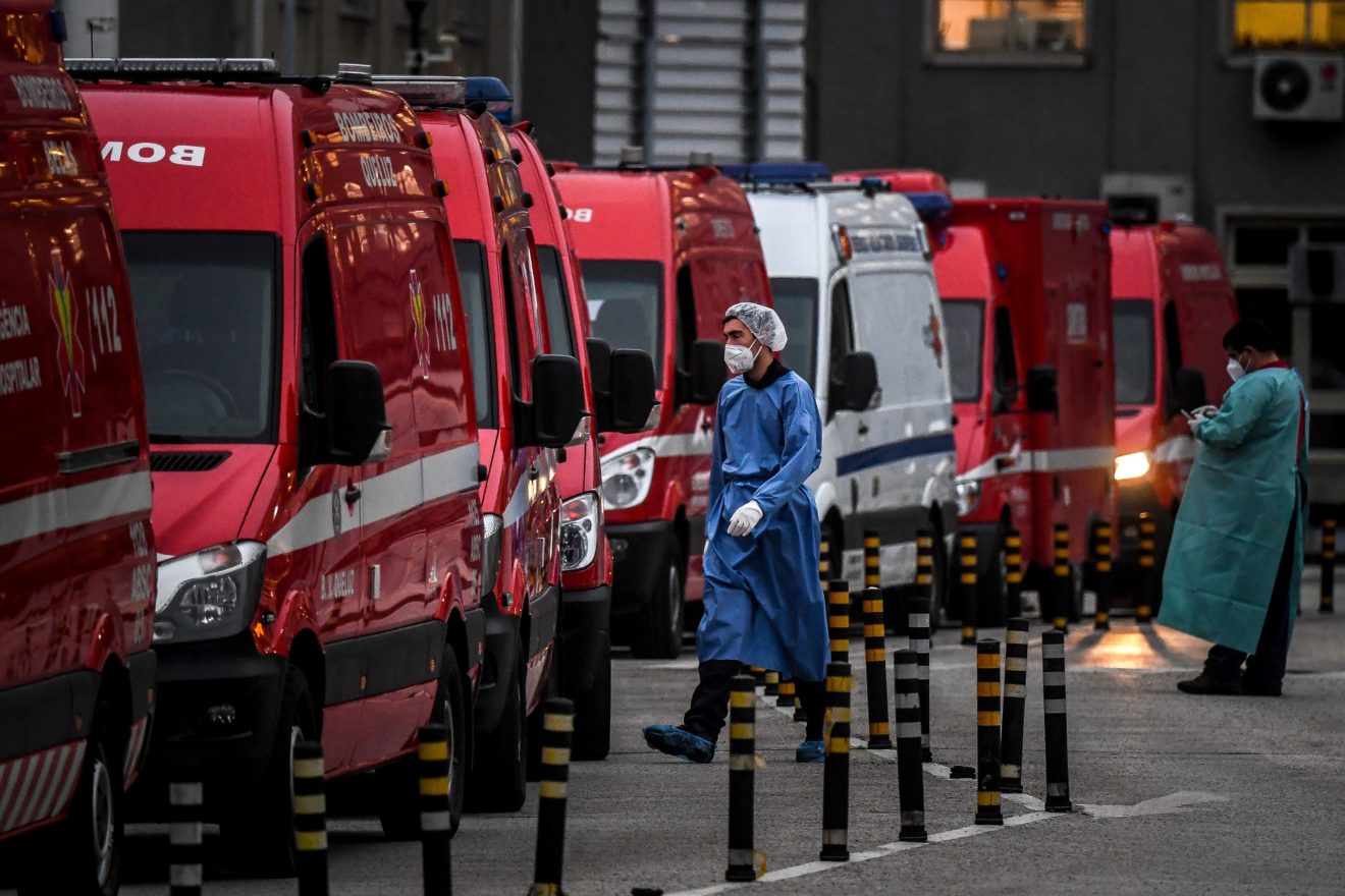 Πορτογαλία: Παρά το υψηλό ποσοστό εμβολιαστικής κάλυψης, η χώρα υποφέρει από τον αντίκτυπο της πανδημίας