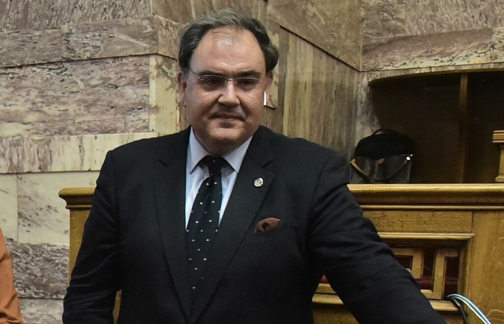 Δημοσθένης Σαρηγιάννης: Ο επιστήμονας που πέφτει πάντα έξω